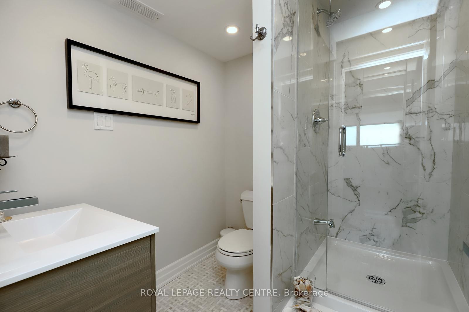 









1359


White Oaks

Boulevard, 1607,
Oakville,




ON
L6H 2R8

