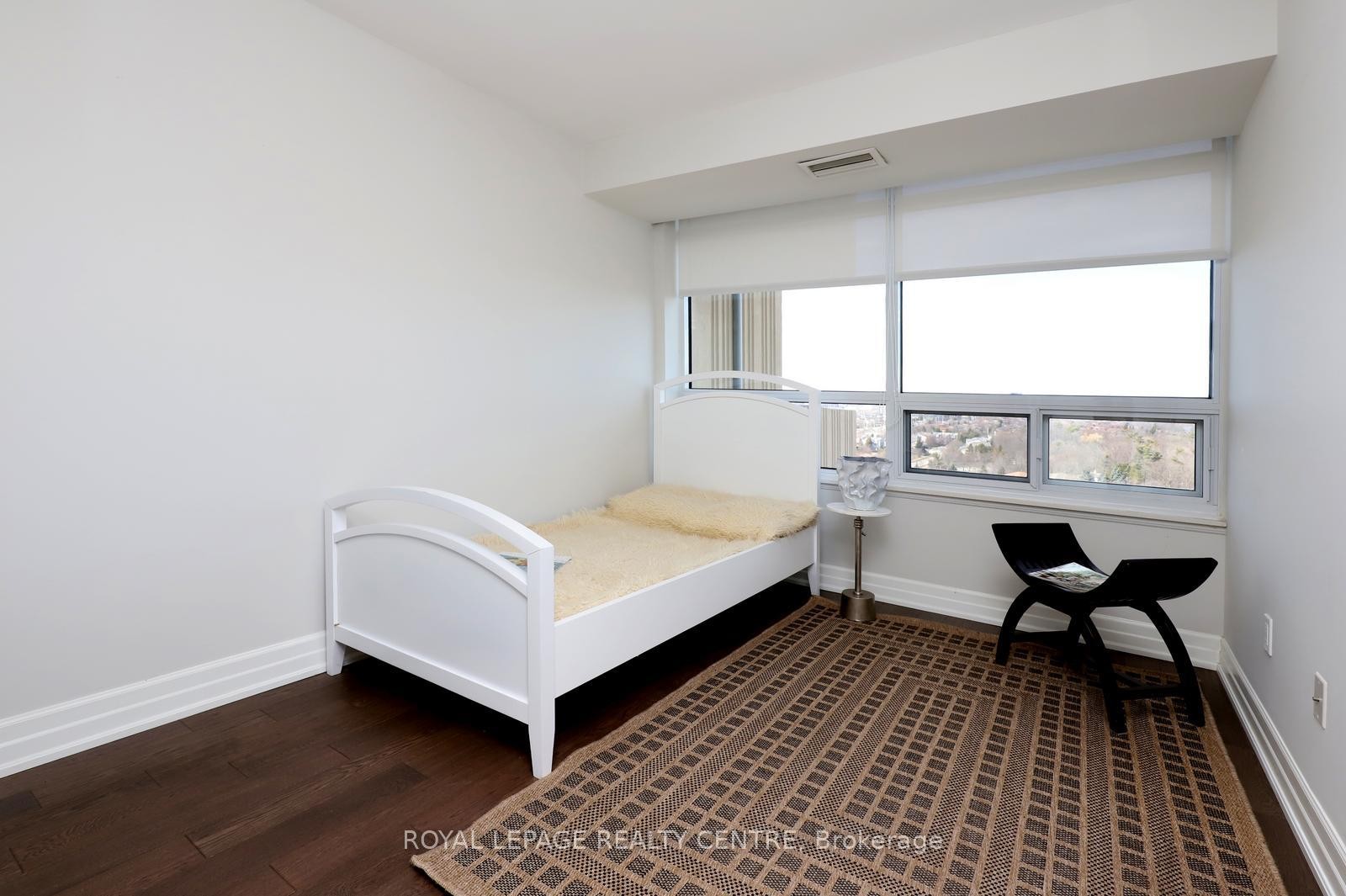 









1359


White Oaks

Boulevard, 1607,
Oakville,




ON
L6H 2R8

