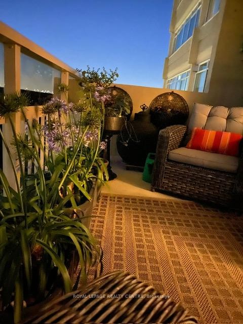 









1359


White Oaks

Boulevard, 1607,
Oakville,




ON
L6H 2R8

