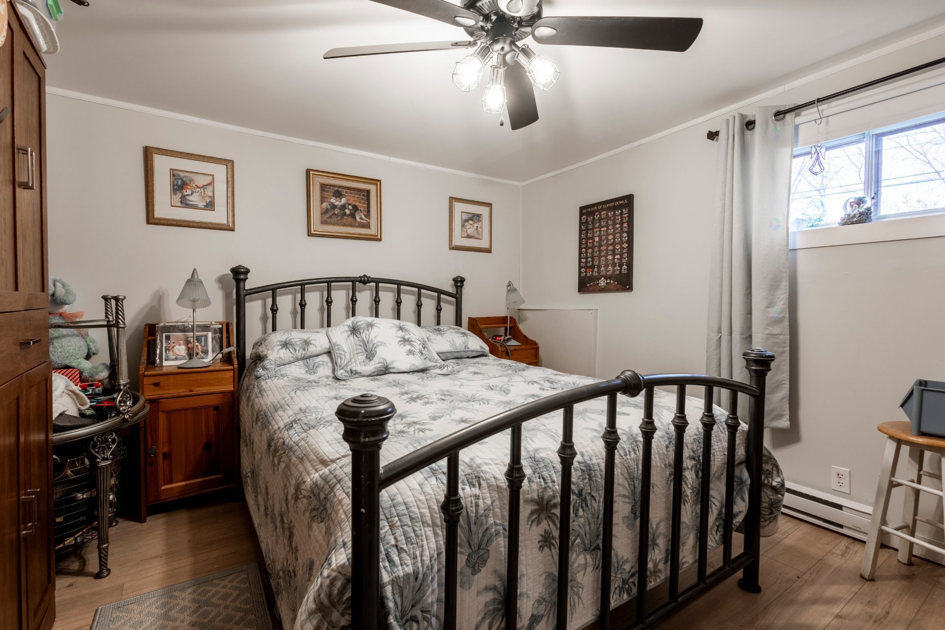 









1866


8e Avenue

,
Montréal (Rivière-des-Prairies/Pointe-aux-Trembles),




QC
H1B4H6

