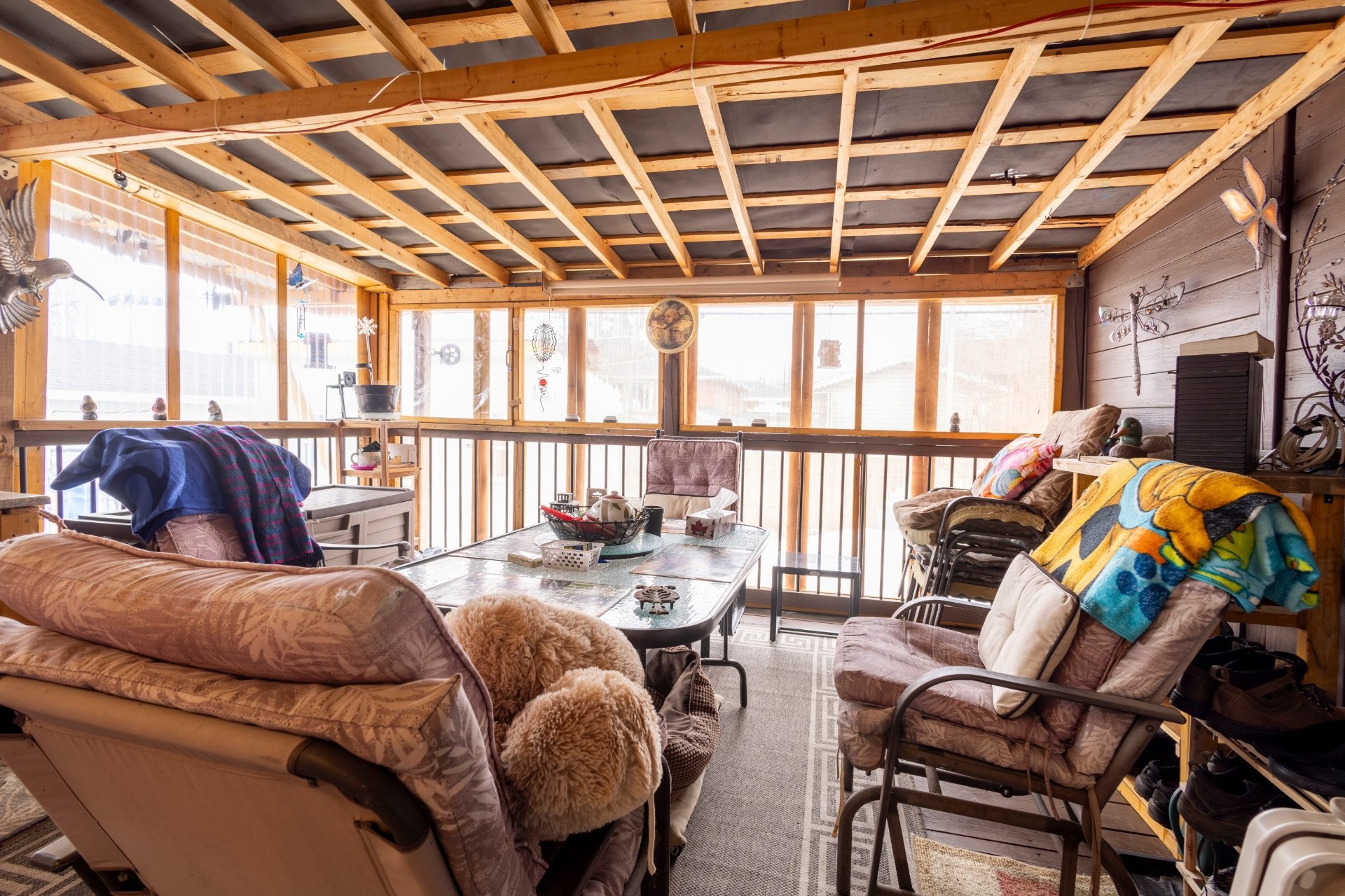 









1866


8e Avenue

,
Montréal (Rivière-des-Prairies/Pointe-aux-Trembles),




QC
H1B4H6

