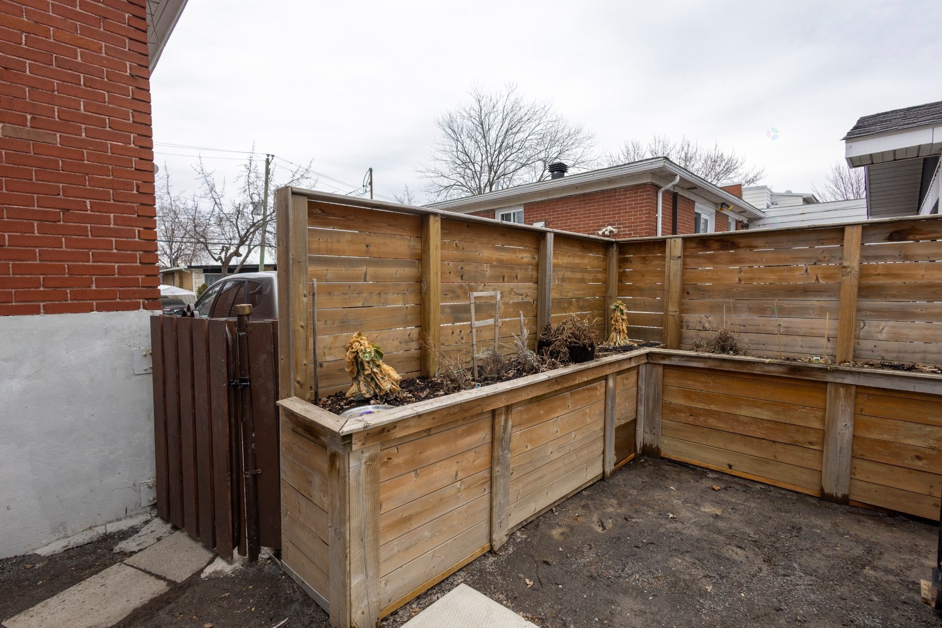 









1866


8e Avenue

,
Montréal (Rivière-des-Prairies/Pointe-aux-Trembles),




QC
H1B4H6

