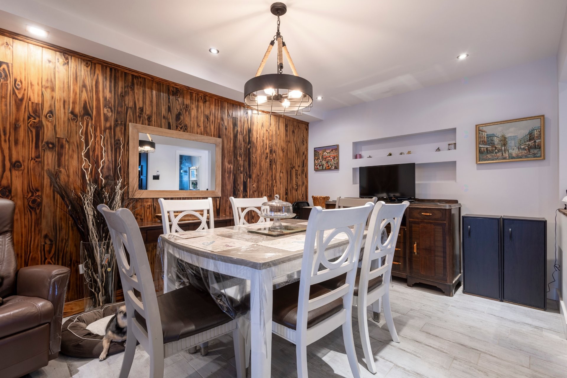 









1866


8e Avenue

,
Montréal (Rivière-des-Prairies/Pointe-aux-Trembles),




QC
H1B4H6

