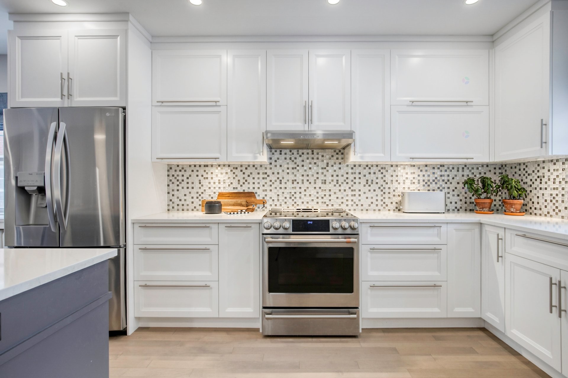 









535

 - 539


Rue St-Charles E.

,
Longueuil (Le Vieux-Longueuil),




QC
J4H1B6

