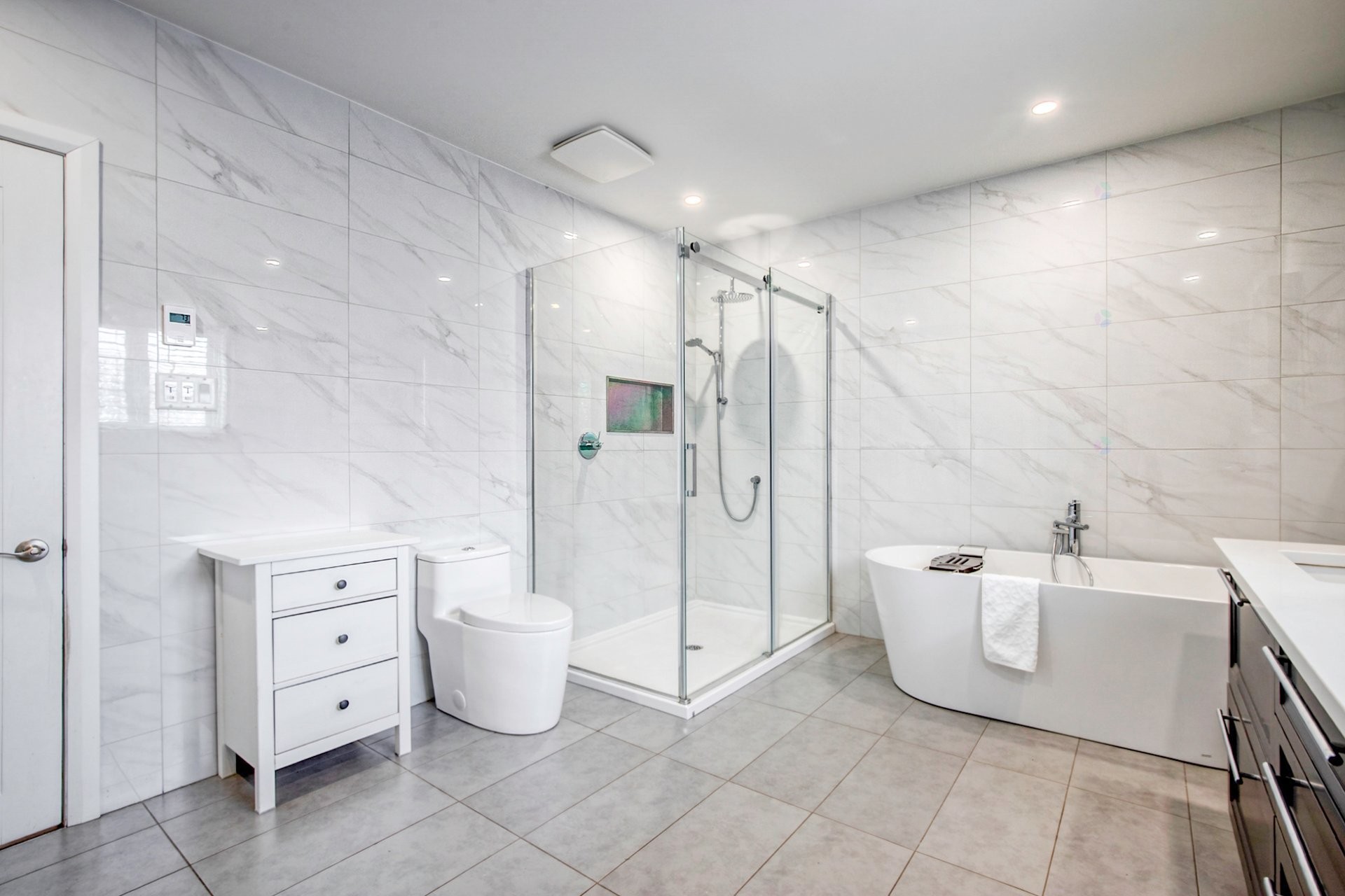 









535

 - 539


Rue St-Charles E.

,
Longueuil (Le Vieux-Longueuil),




QC
J4H1B6

