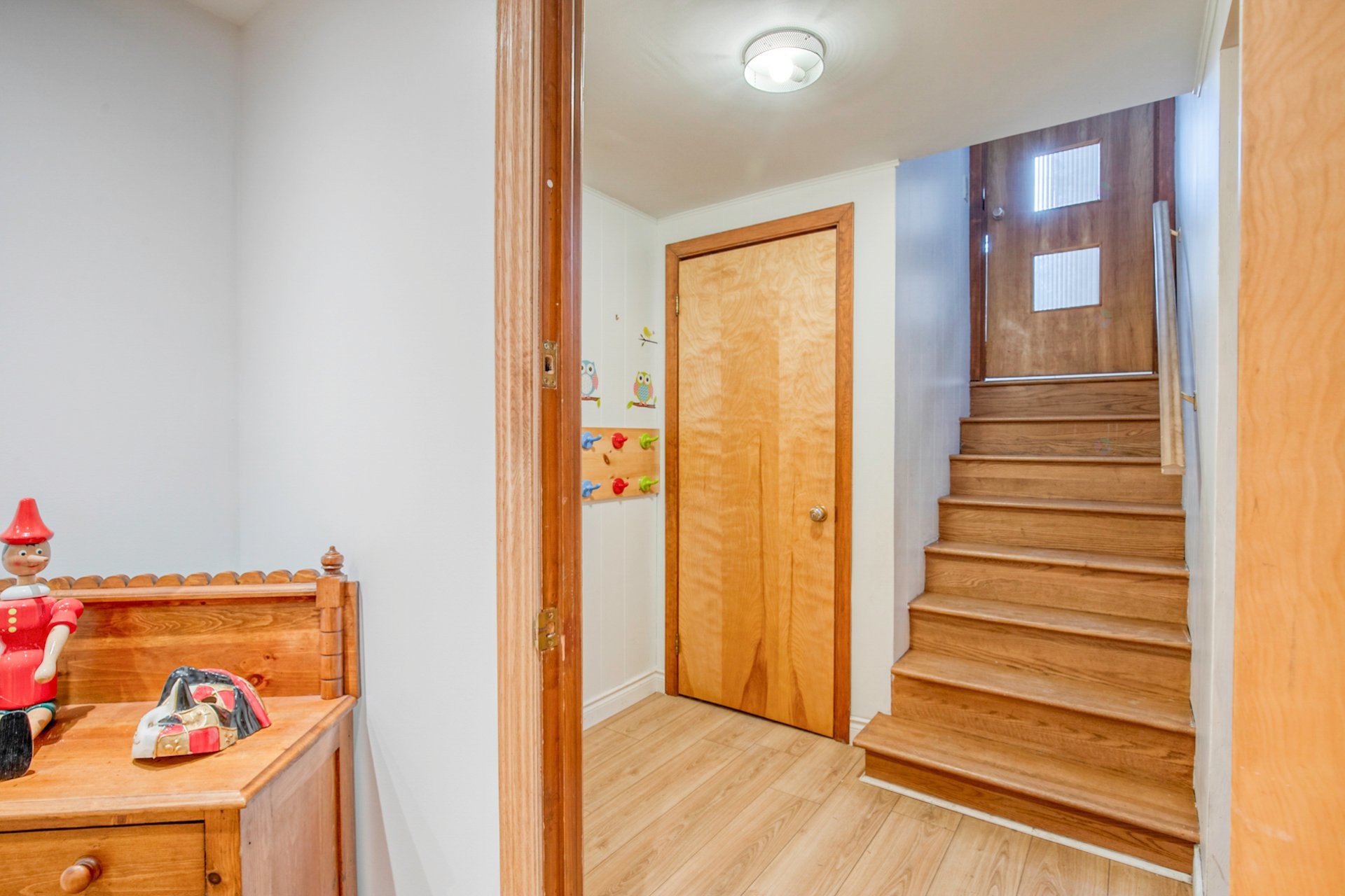 









535

 - 539


Rue St-Charles E.

,
Longueuil (Le Vieux-Longueuil),




QC
J4H1B6

