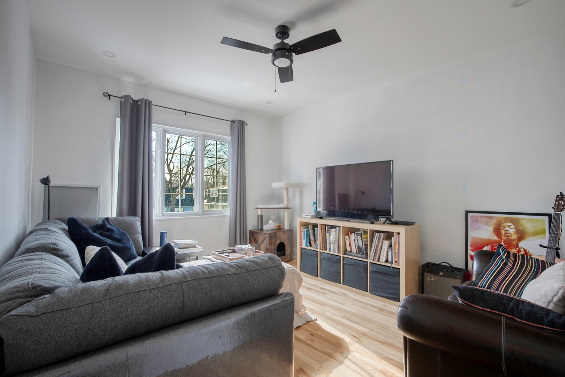 









535

 - 539


Rue St-Charles E.

,
Longueuil (Le Vieux-Longueuil),




QC
J4H1B6

