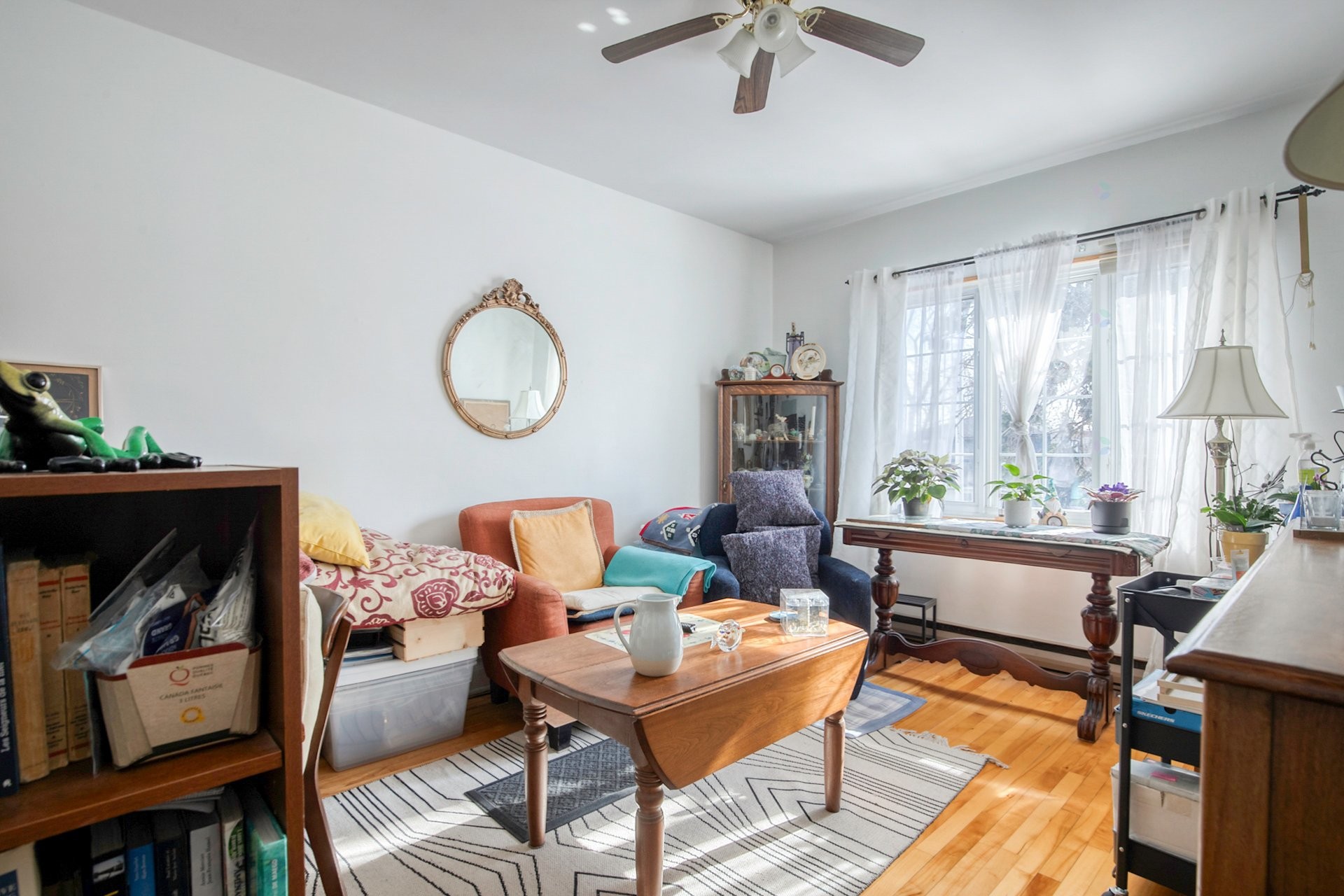 









535

 - 539


Rue St-Charles E.

,
Longueuil (Le Vieux-Longueuil),




QC
J4H1B6

