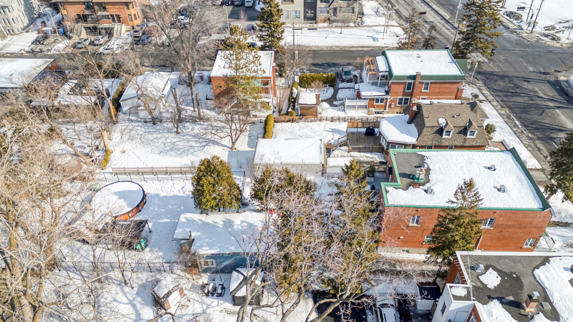 









535

 - 539


Rue St-Charles E.

,
Longueuil (Le Vieux-Longueuil),




QC
J4H1B6


