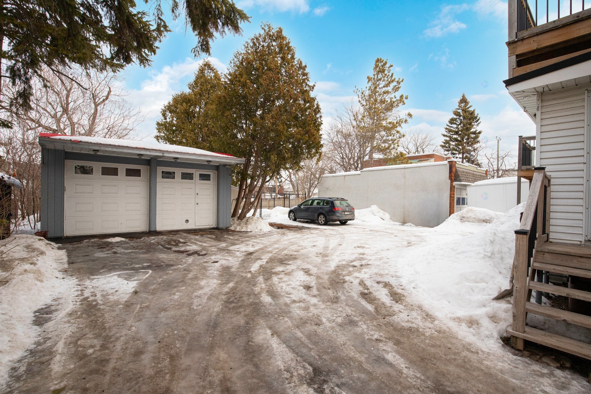 









535

 - 539


Rue St-Charles E.

,
Longueuil (Le Vieux-Longueuil),




QC
J4H1B6

