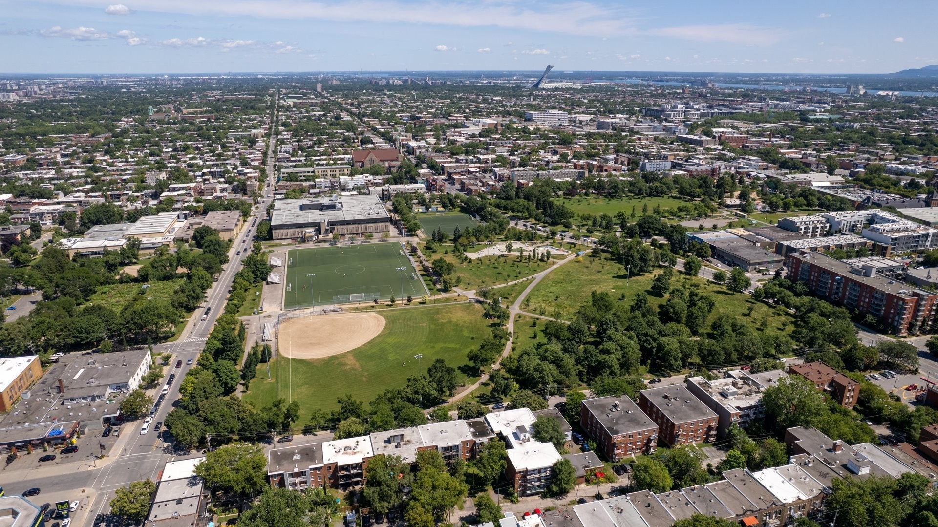 









5828


Rue De La Roche

,
Montréal (Rosemont/La Petite-Patrie),




QC
H2S2C7

