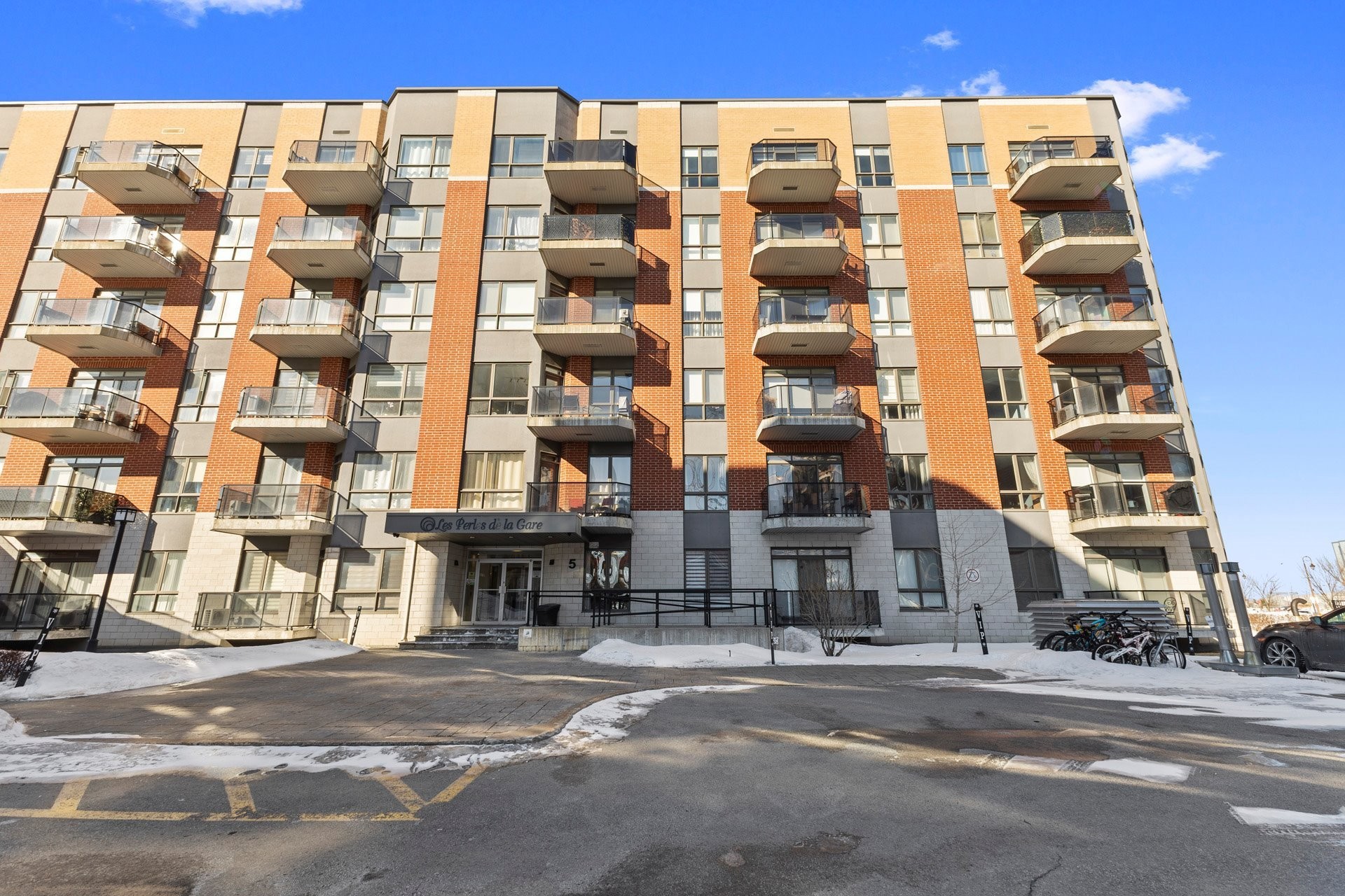 









5


Rue Édouard-Lalonde

, 205,
Vaudreuil-Dorion,




QC
J7V0R5

