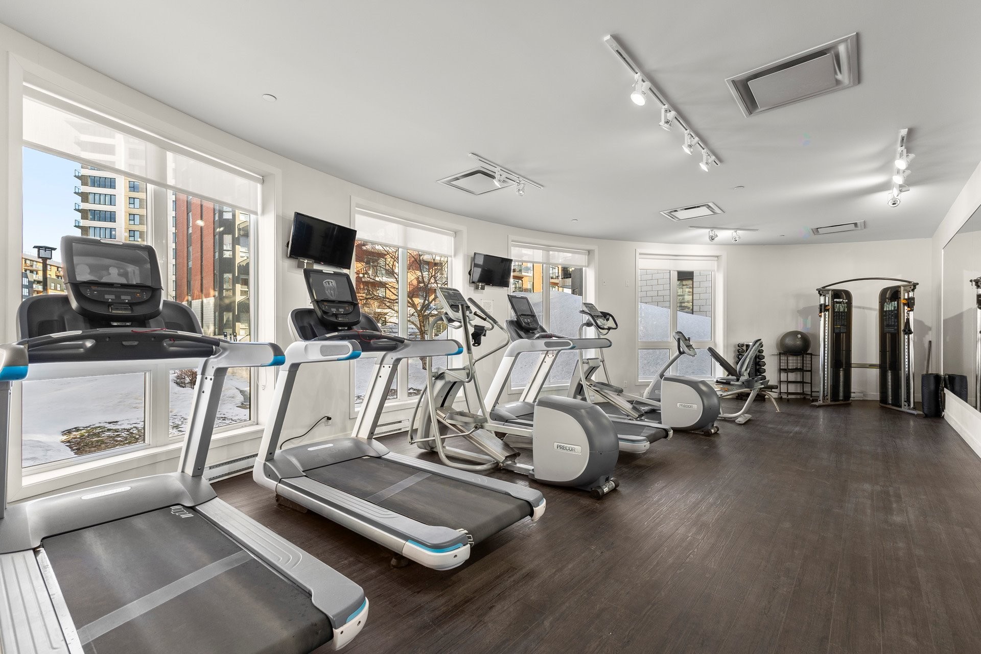 









5


Rue Édouard-Lalonde

, 205,
Vaudreuil-Dorion,




QC
J7V0R5

