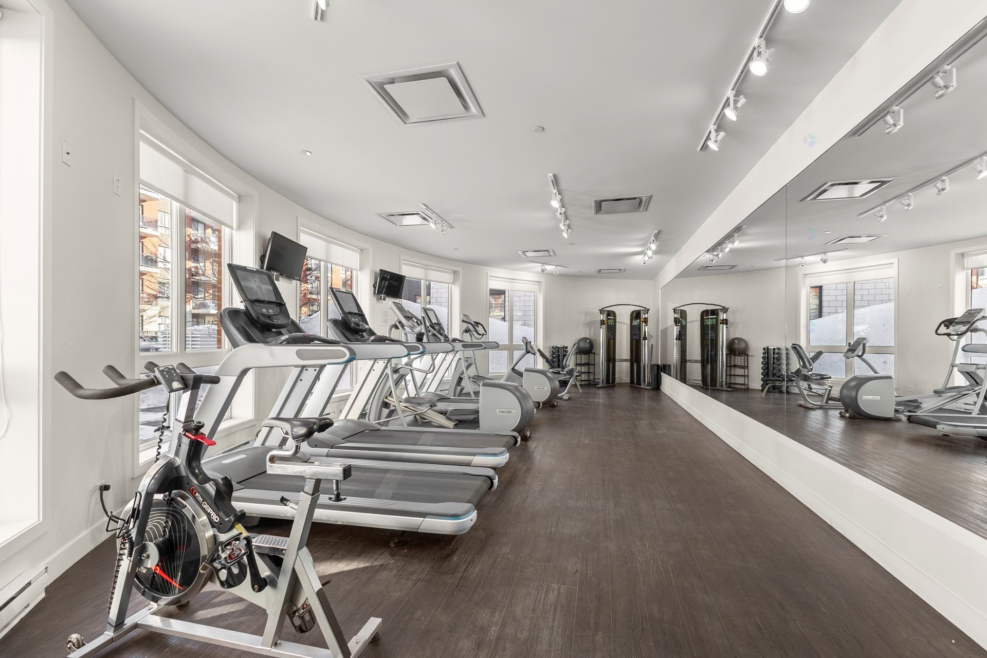 









5


Rue Édouard-Lalonde

, 205,
Vaudreuil-Dorion,




QC
J7V0R5

