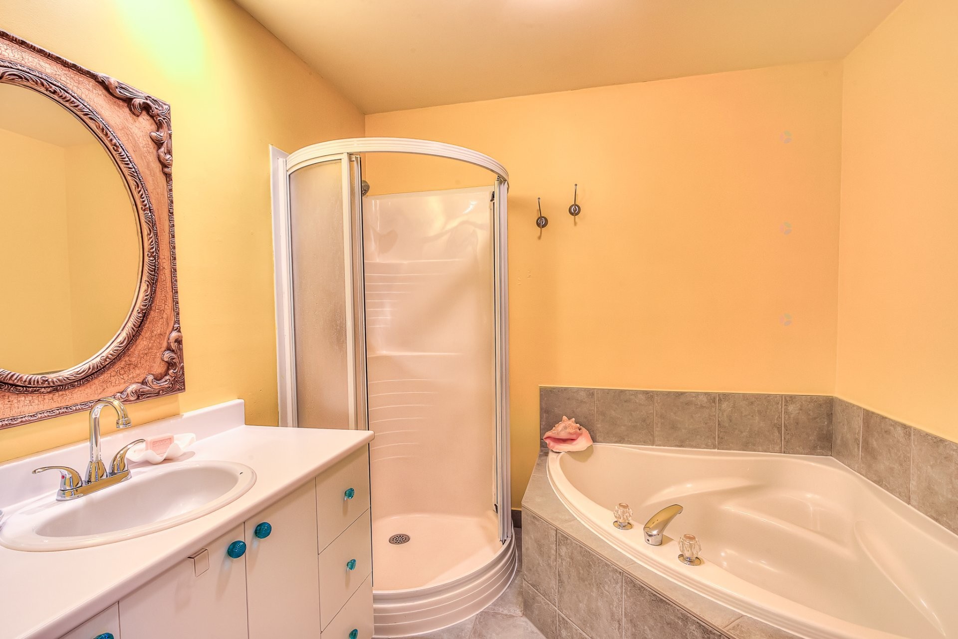 









1260


Rue St-Antoine

, 8,
Montréal (Lachine),




QC
H8S1T5

