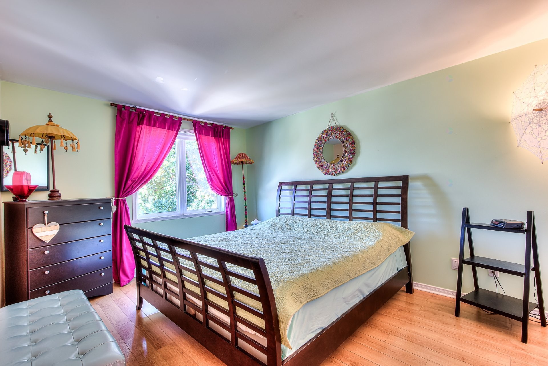 









1260


Rue St-Antoine

, 8,
Montréal (Lachine),




QC
H8S1T5

