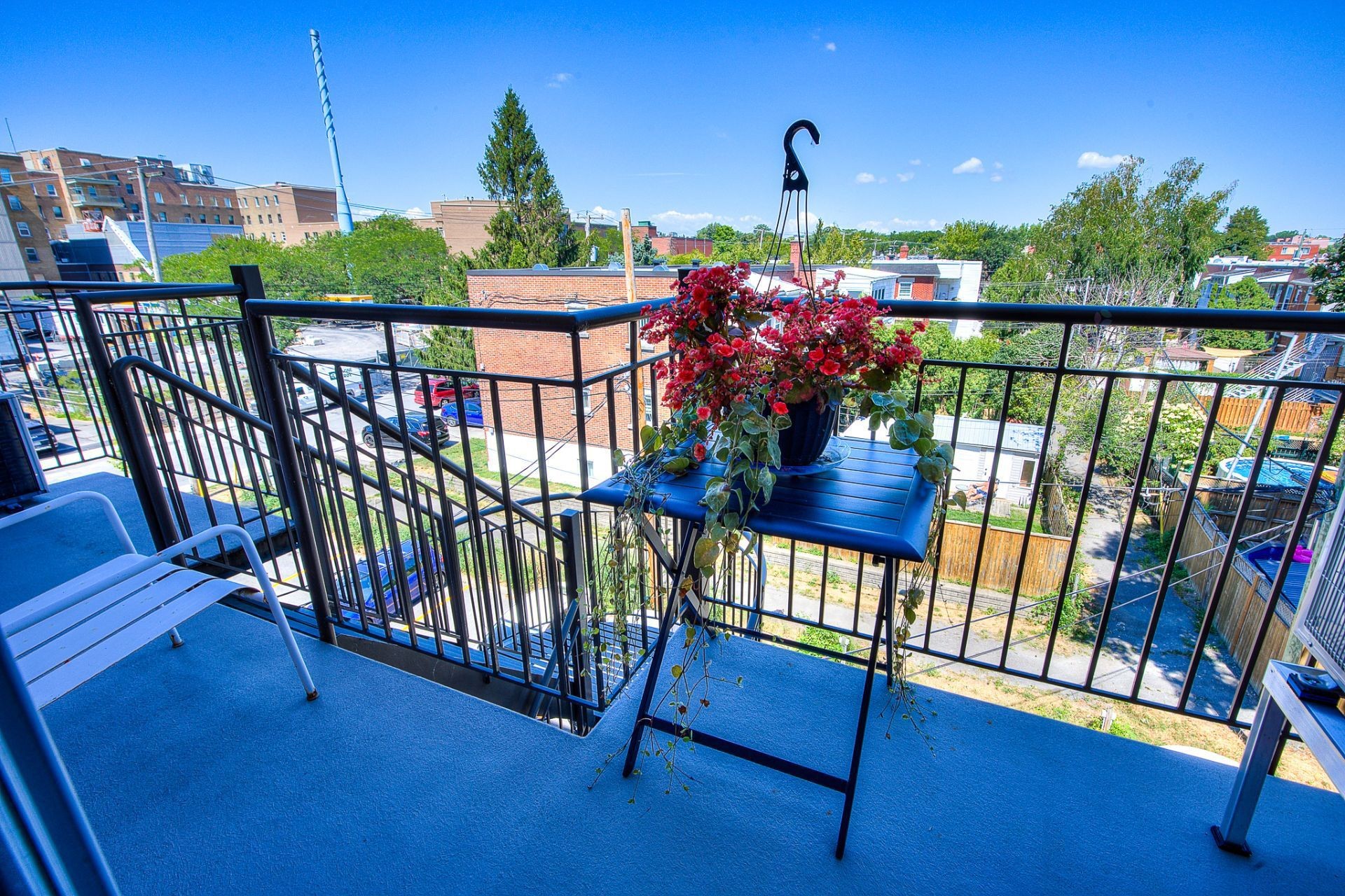 









1260


Rue St-Antoine

, 8,
Montréal (Lachine),




QC
H8S1T5

