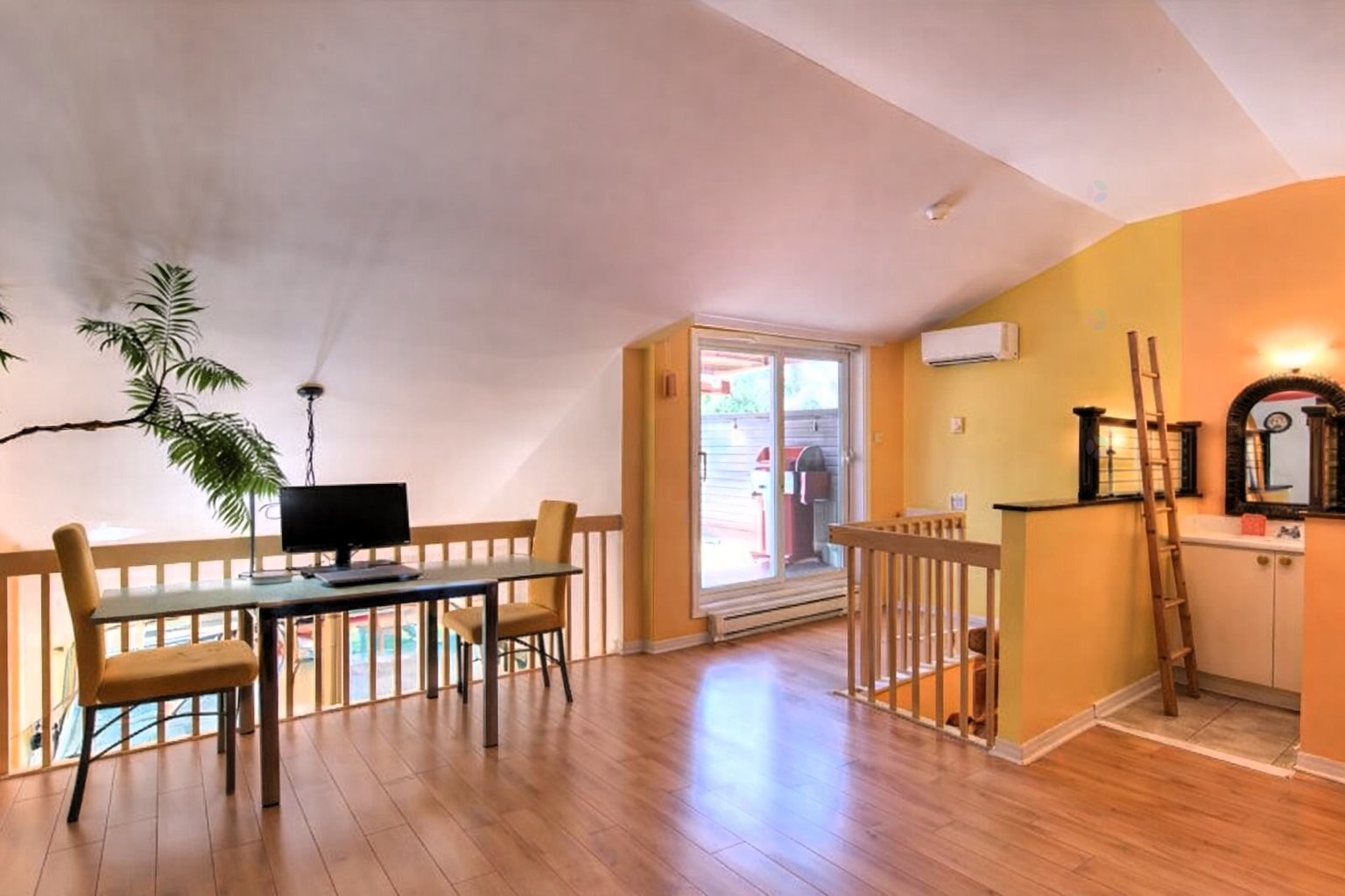 









1260


Rue St-Antoine

, 8,
Montréal (Lachine),




QC
H8S1T5

