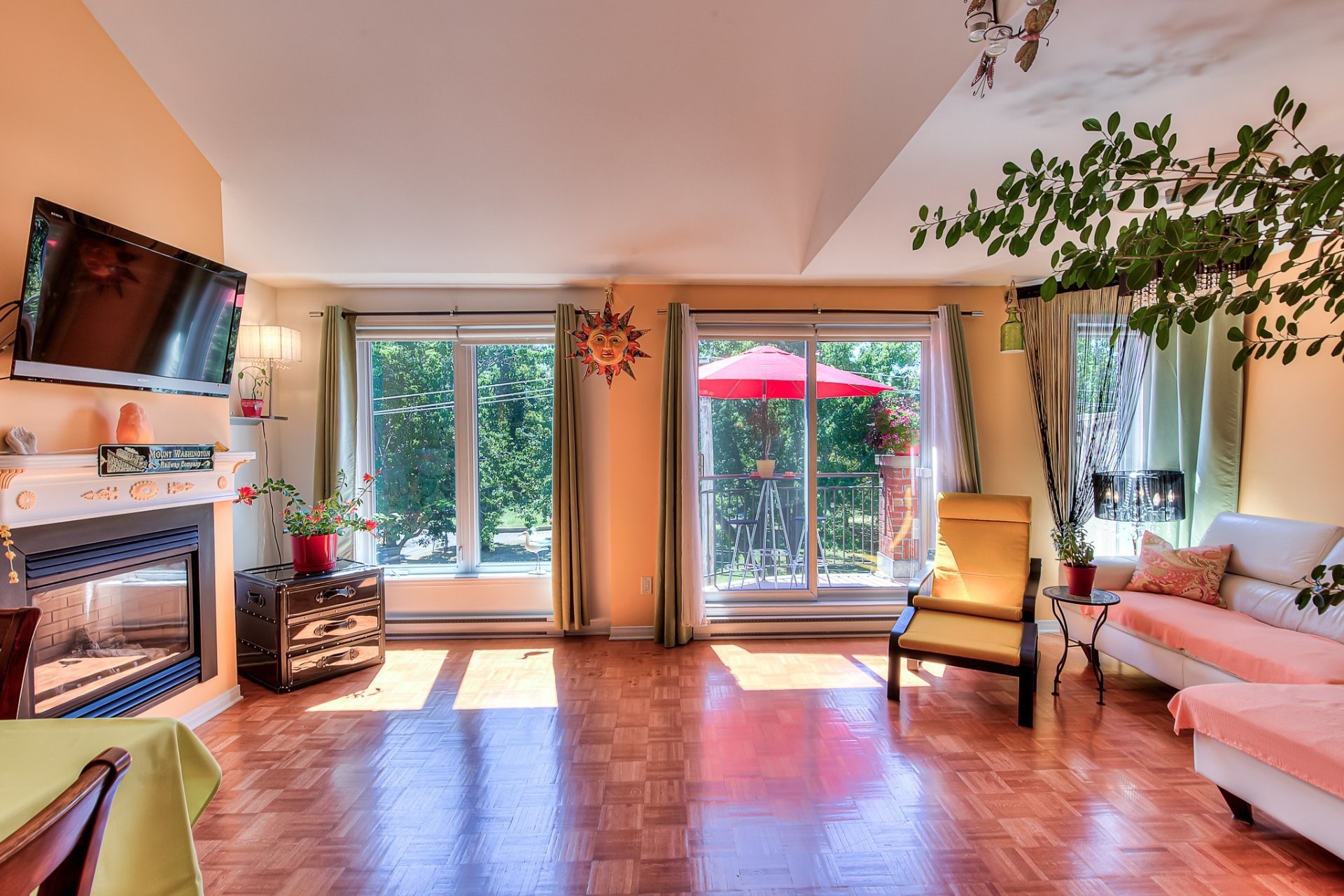 









1260


Rue St-Antoine

, 8,
Montréal (Lachine),




QC
H8S1T5

