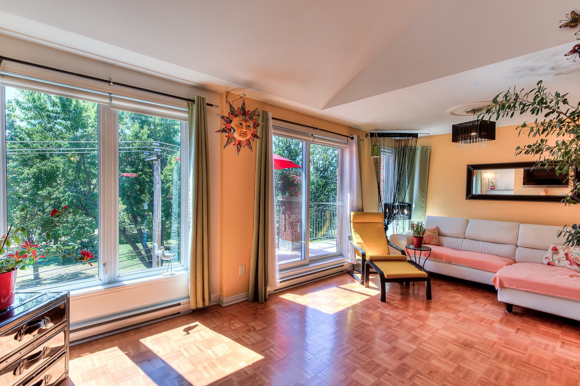 









1260


Rue St-Antoine

, 8,
Montréal (Lachine),




QC
H8S1T5

