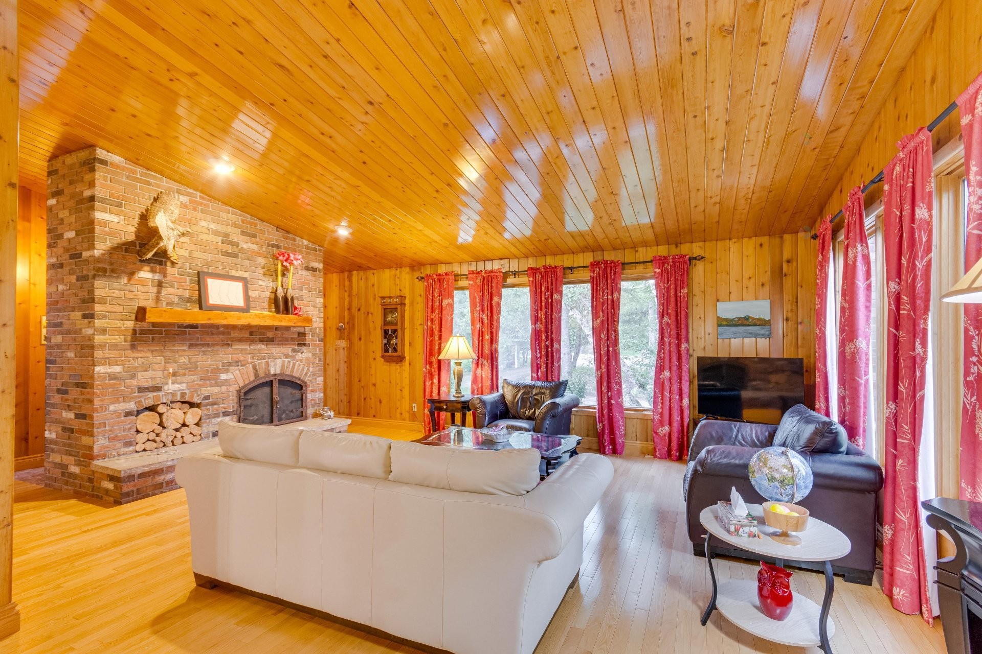 









6


Rue de l'Abitibi

,
Cantley,




QC
J8V3H4

