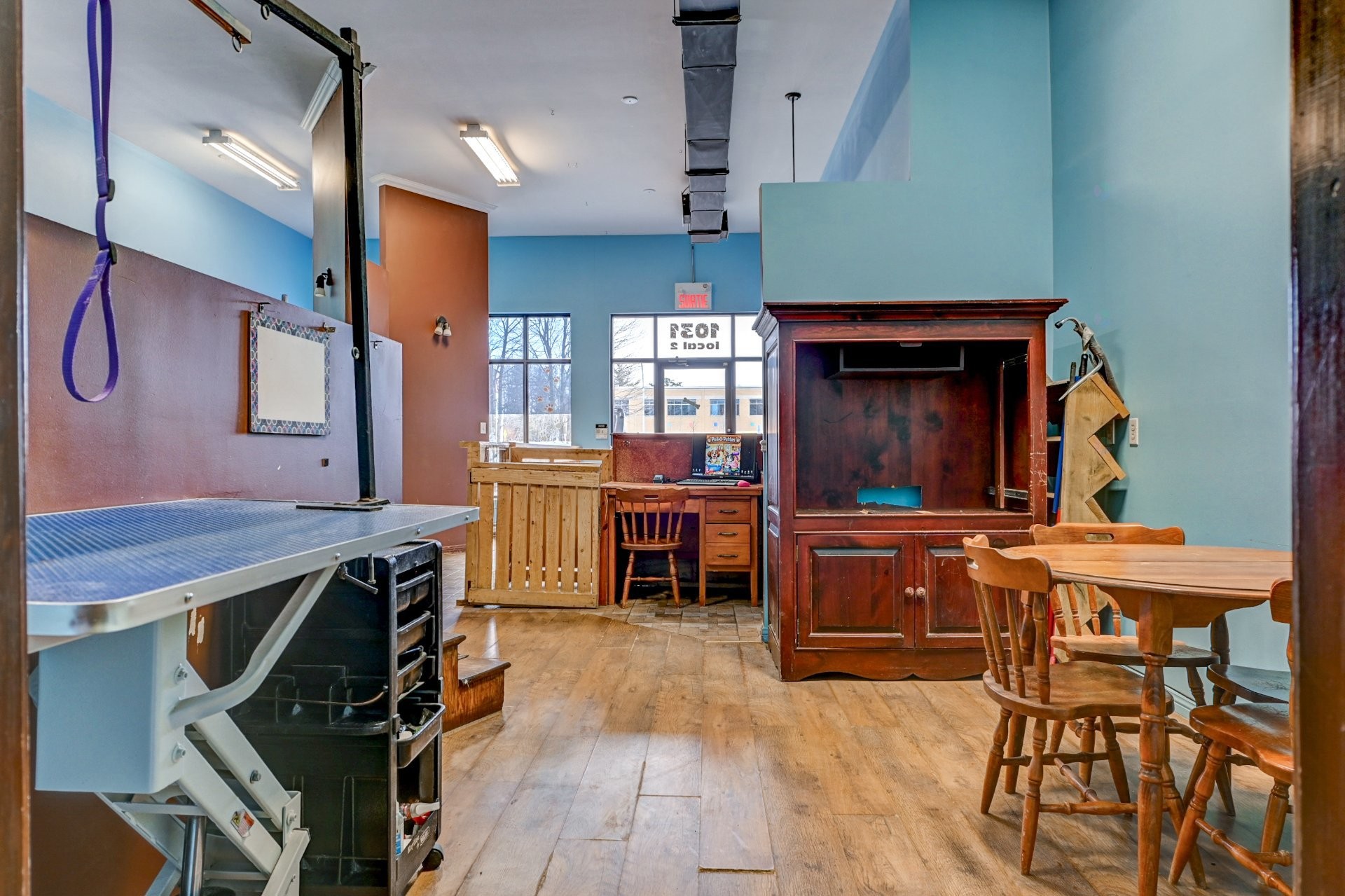 









1031


Rue Gilles-Vigneault

, 2,
Blainville,




QC
J7C5N4

