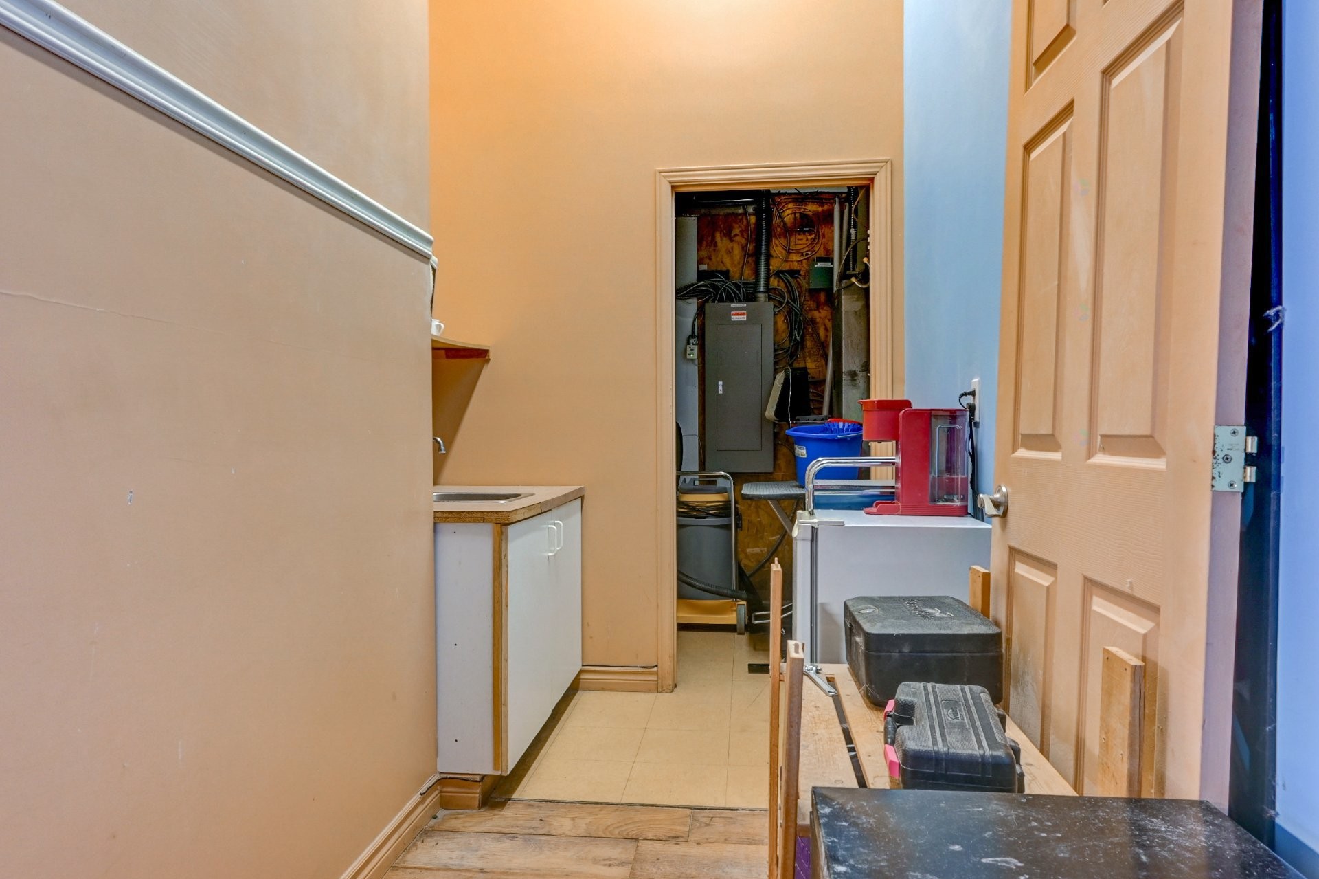 









1031


Rue Gilles-Vigneault

, 2,
Blainville,




QC
J7C5N4

