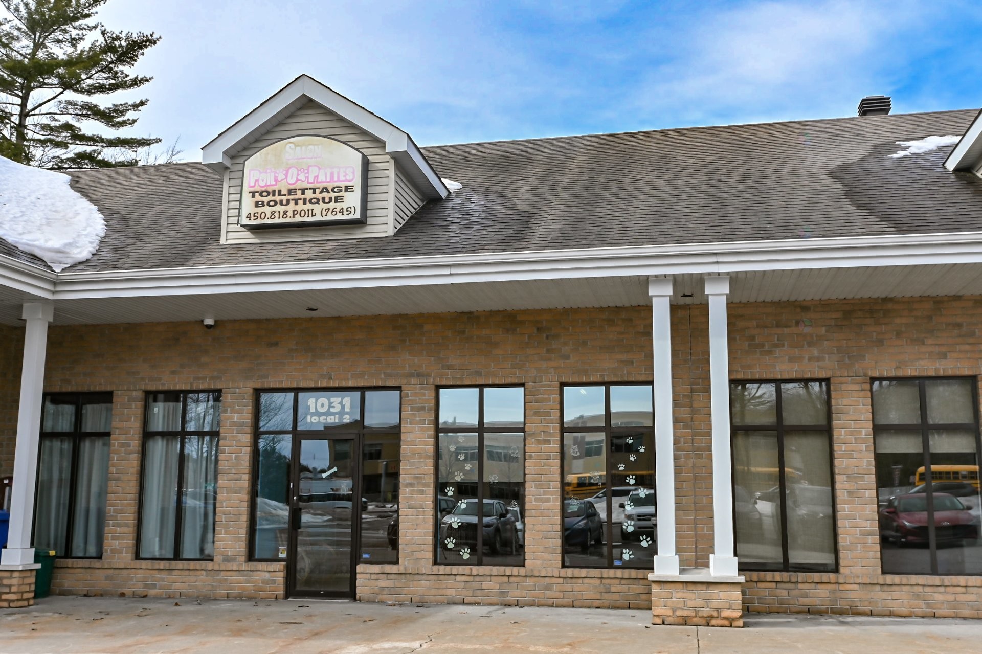 









1031


Rue Gilles-Vigneault

, 2,
Blainville,




QC
J7C5N4

