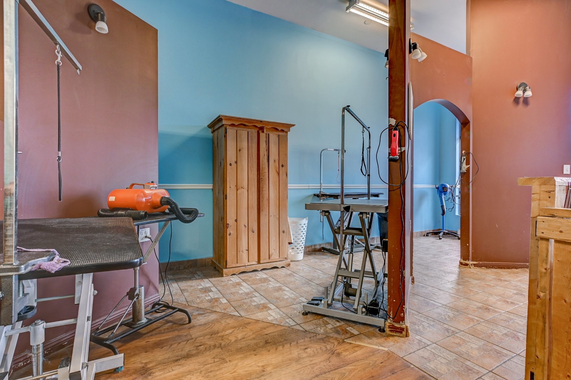 









1031


Rue Gilles-Vigneault

, 2,
Blainville,




QC
J7C5N4

