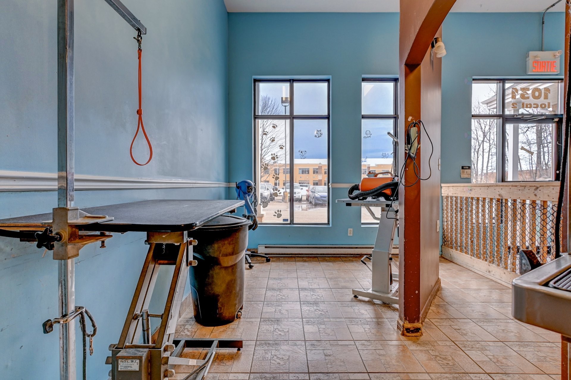 









1031


Rue Gilles-Vigneault

, 2,
Blainville,




QC
J7C5N4

