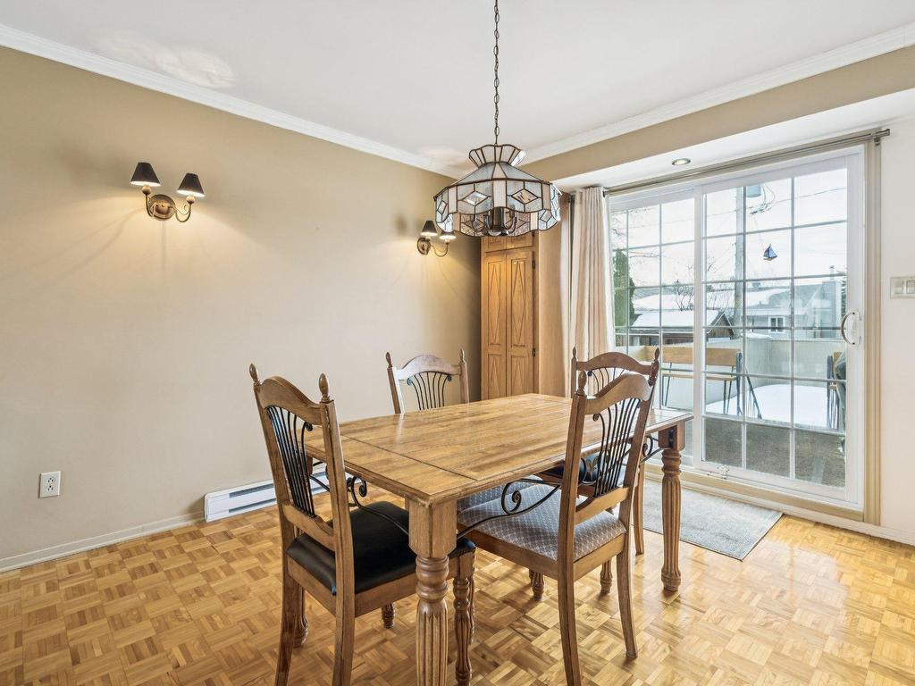 









839


Rue Soulanges

,
Repentigny (Repentigny),




QC
J5Y1Z9

