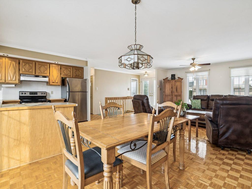 









839


Rue Soulanges

,
Repentigny (Repentigny),




QC
J5Y1Z9

