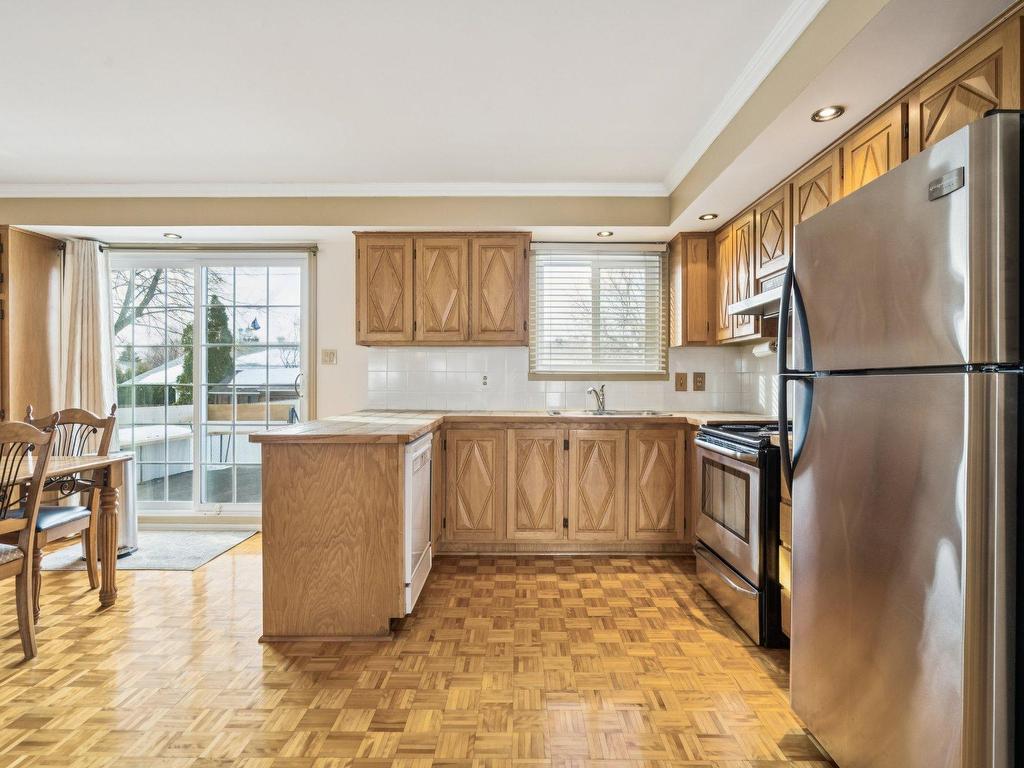 









839


Rue Soulanges

,
Repentigny (Repentigny),




QC
J5Y1Z9

