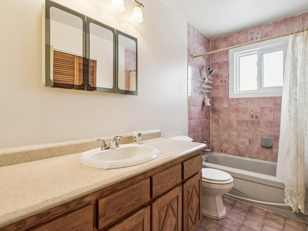 









839


Rue Soulanges

,
Repentigny (Repentigny),




QC
J5Y1Z9

