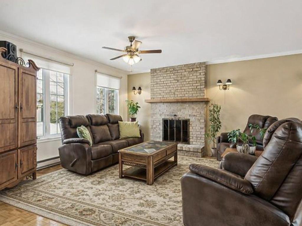 









839


Rue Soulanges

,
Repentigny (Repentigny),




QC
J5Y1Z9

