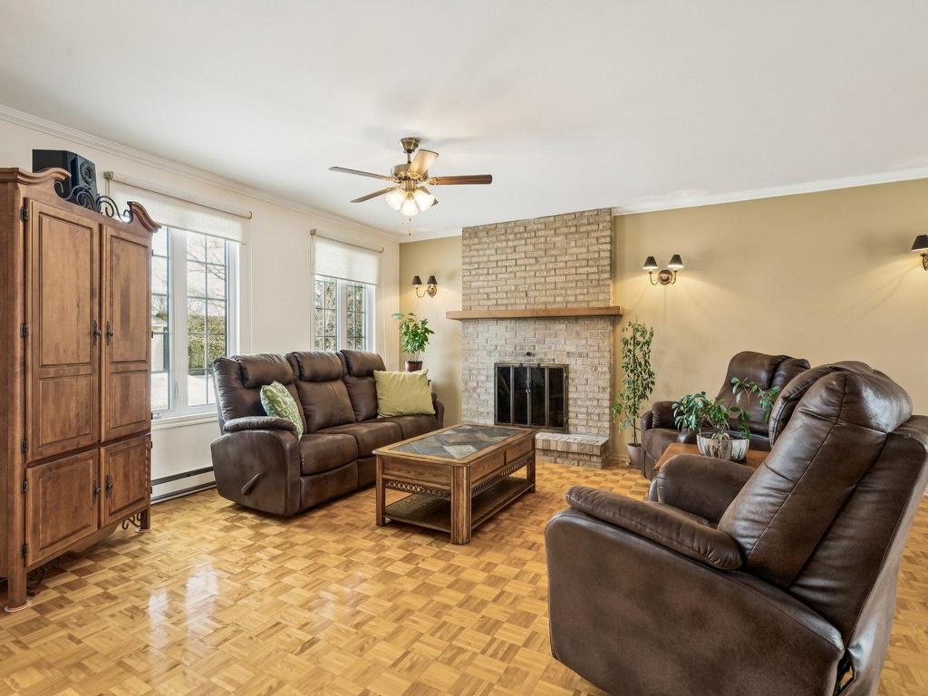 









839


Rue Soulanges

,
Repentigny (Repentigny),




QC
J5Y1Z9

