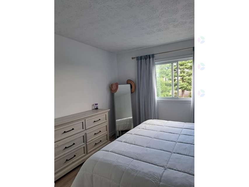 









1225


Rue Maisonneuve

,
Magog,




QC
J1X2P1

