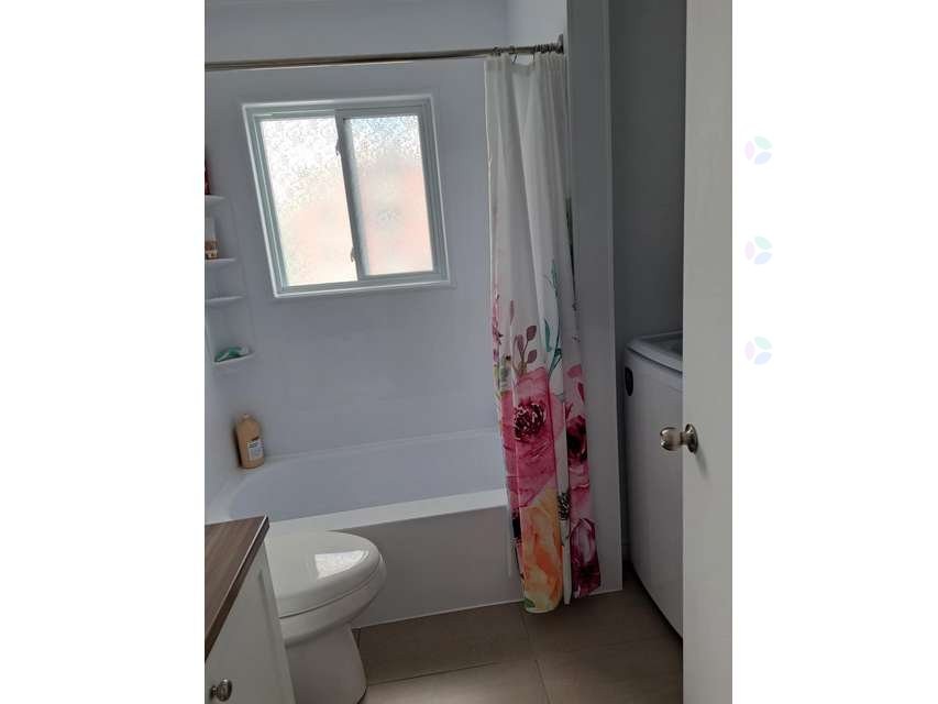 









1225


Rue Maisonneuve

,
Magog,




QC
J1X2P1

