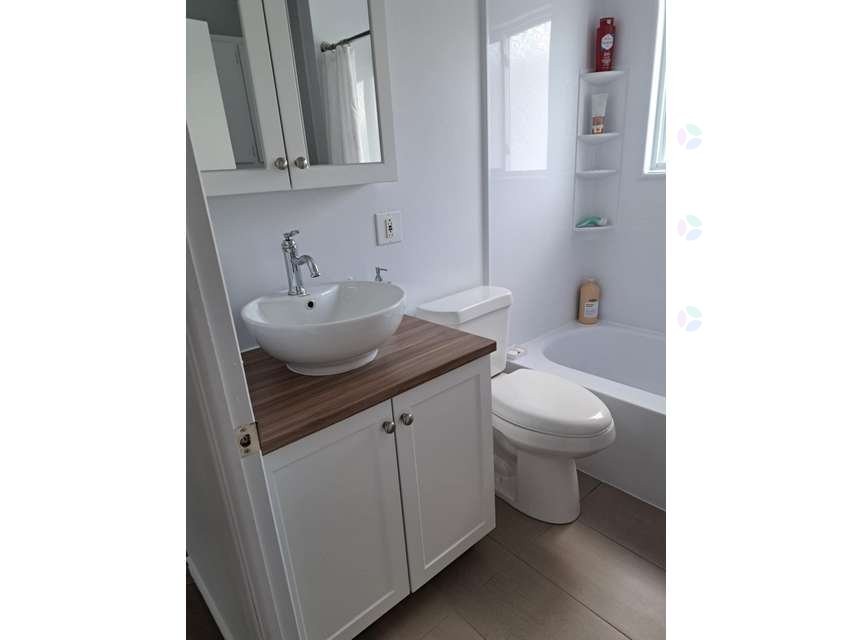 









1225


Rue Maisonneuve

,
Magog,




QC
J1X2P1

