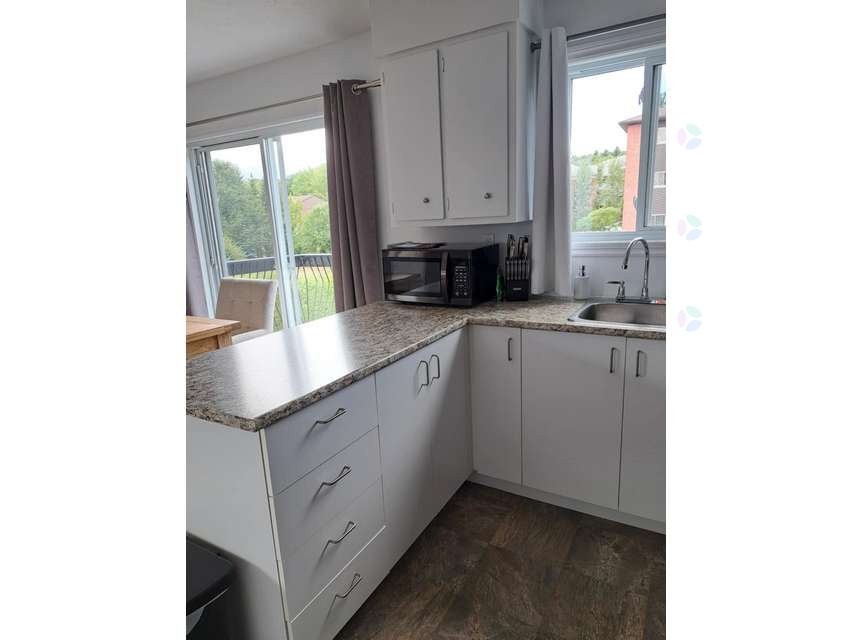 









1225


Rue Maisonneuve

,
Magog,




QC
J1X2P1

