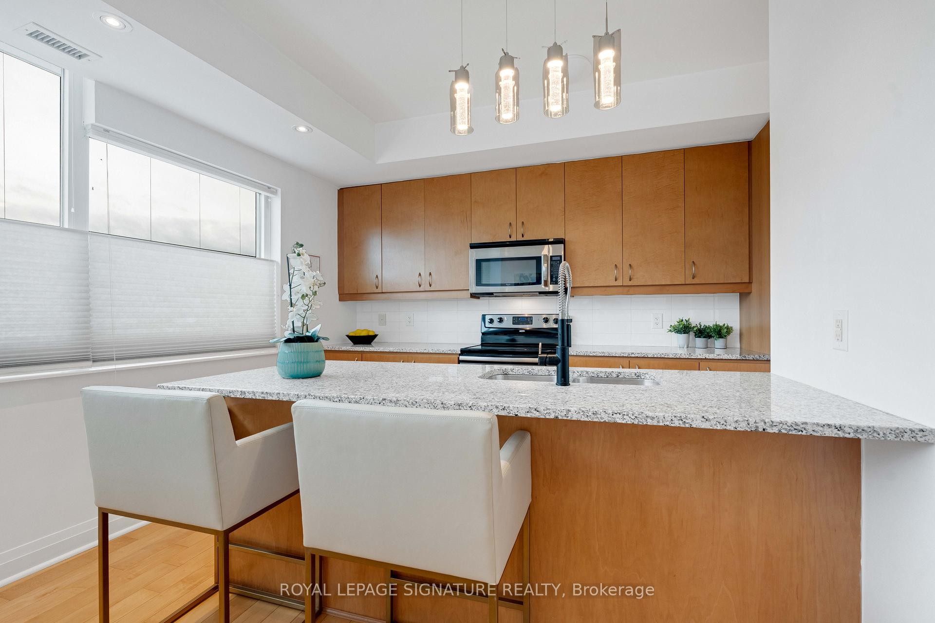 









1


Hurontario

Street, 203,
Mississauga,




ON
L5G 0A3

