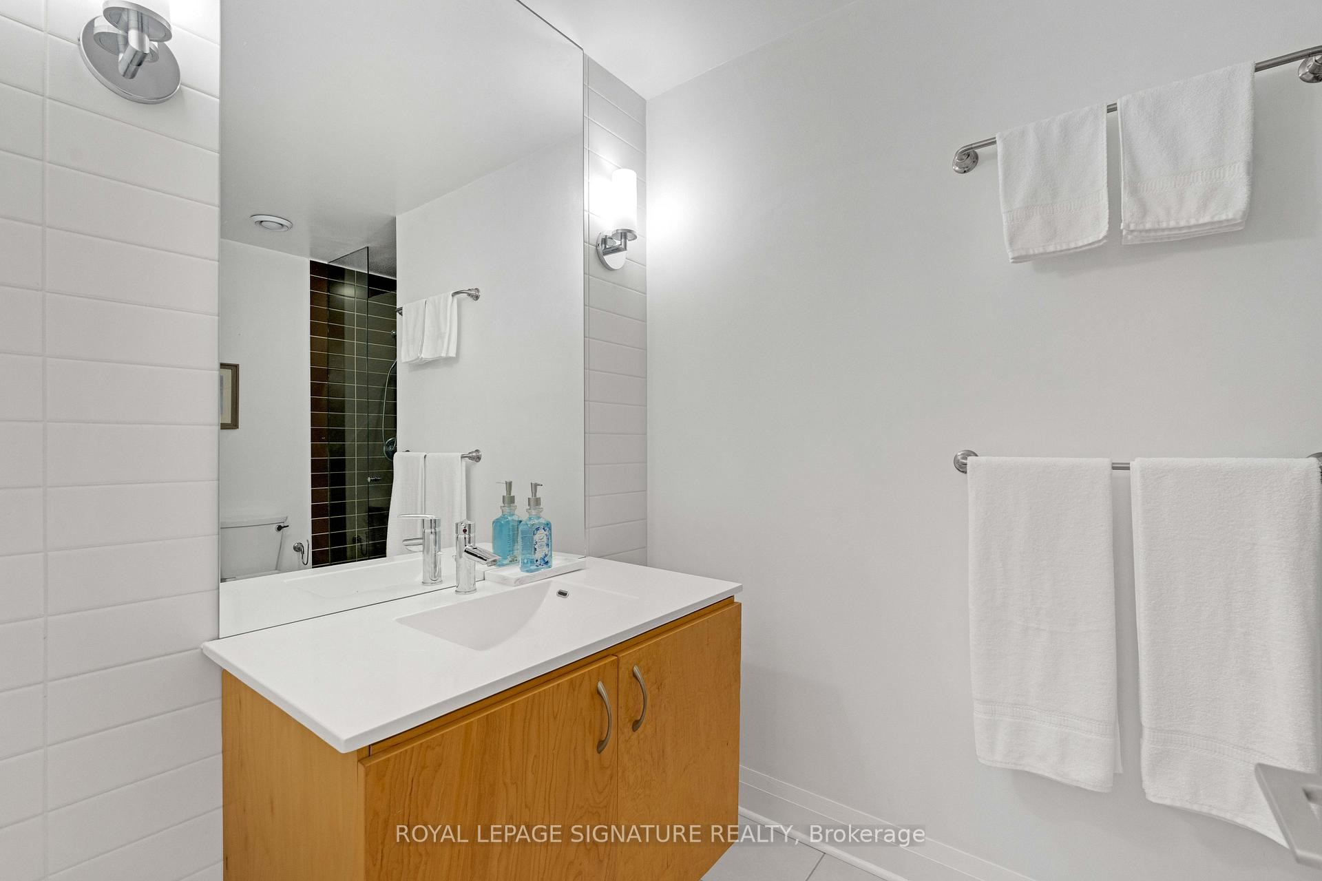 









1


Hurontario

Street, 203,
Mississauga,




ON
L5G 0A3

