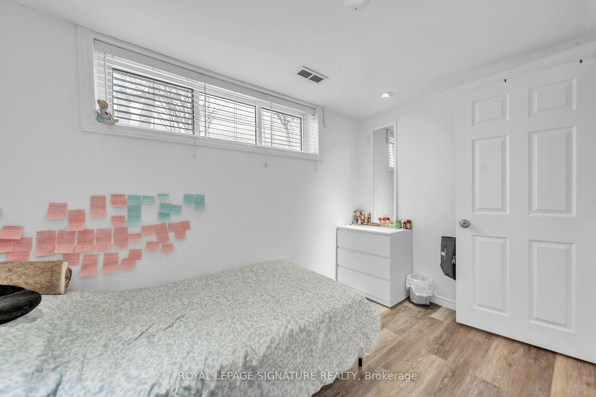 









313


Patricia

Avenue,
Toronto,




ON
M2R 2M6

