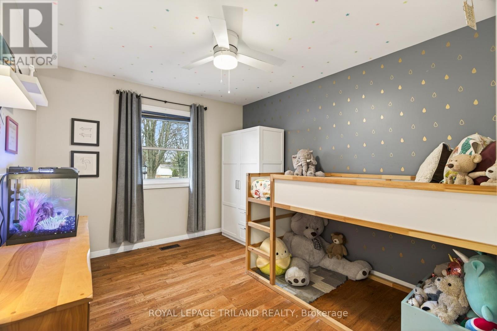 












1 DUGALD STREET

,
Southwest Middlesex (Appin),




Ontario
N0L1A0

