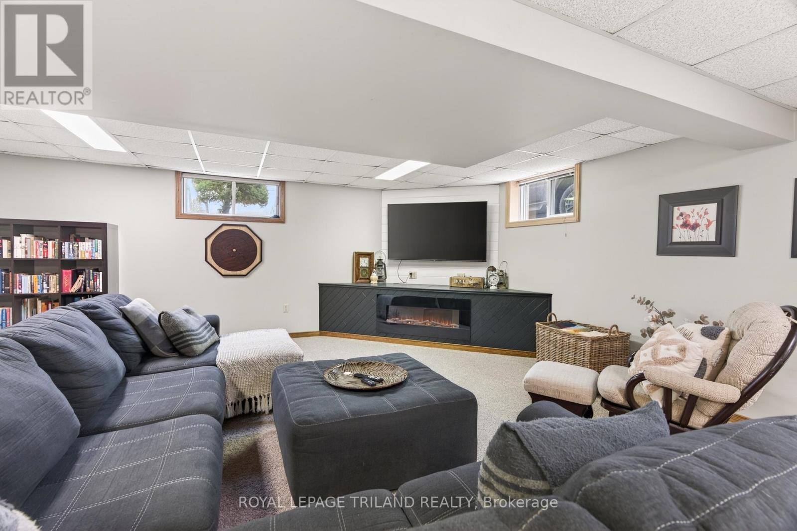 












1 DUGALD STREET

,
Southwest Middlesex (Appin),




Ontario
N0L1A0

