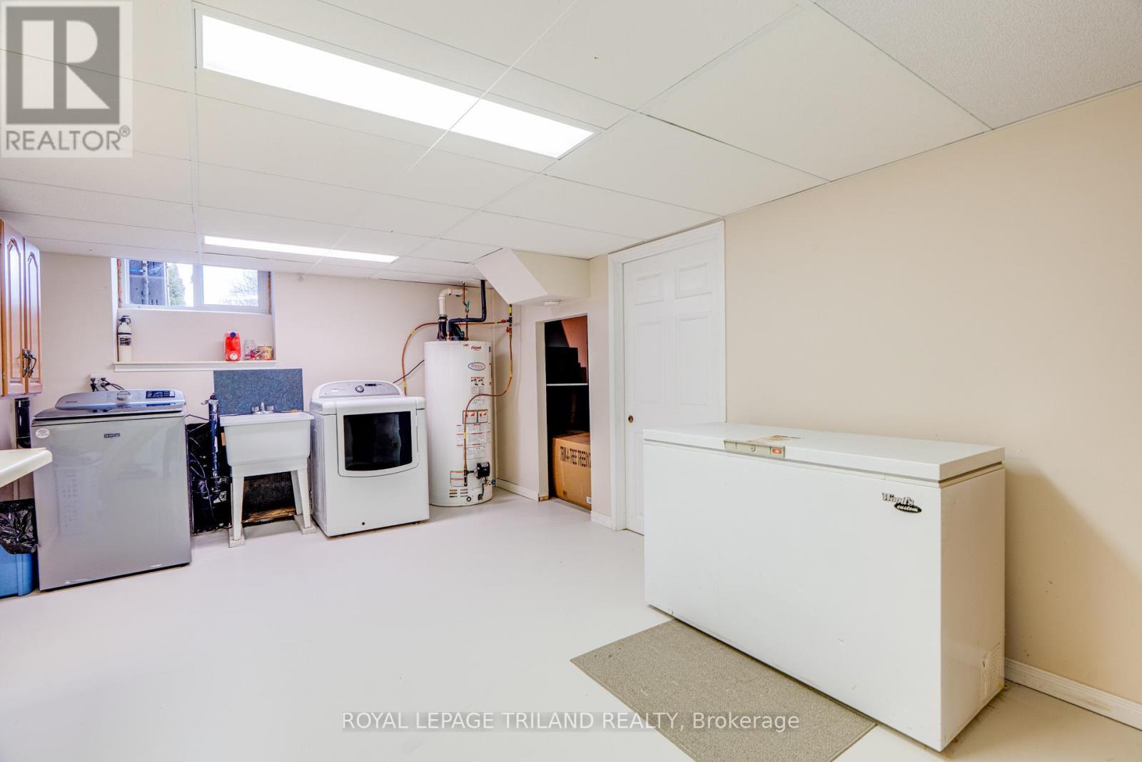 












1 DUGALD STREET

,
Southwest Middlesex (Appin),




Ontario
N0L1A0

