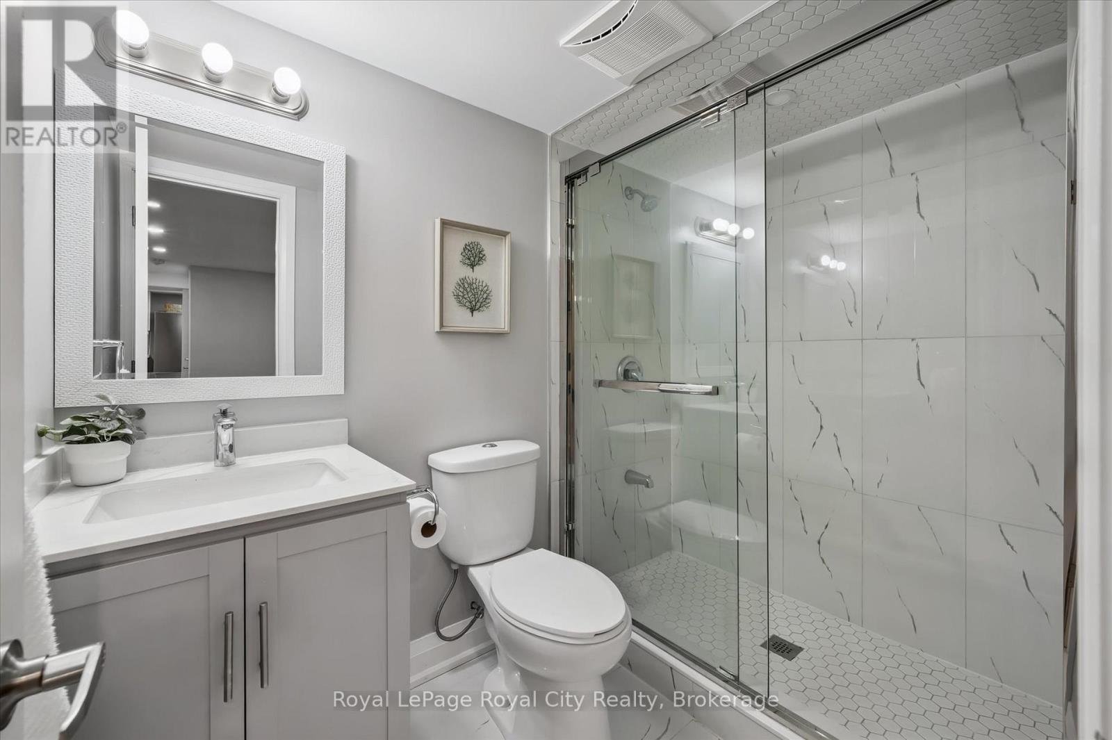 












20 HIGHVIEW PLACE

,
Guelph (Exhibition Park),




Ontario
N1H1M7

