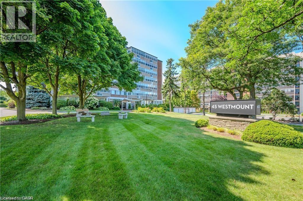 












45 WESTMOUNT Road N Unit# 703

,
Waterloo,




Ontario
N2L2R3

