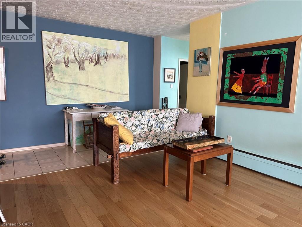 












45 WESTMOUNT Road N Unit# 703

,
Waterloo,




Ontario
N2L2R3

