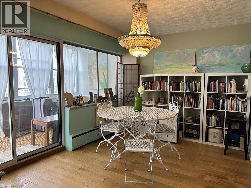 












45 WESTMOUNT Road N Unit# 703

,
Waterloo,




Ontario
N2L2R3

